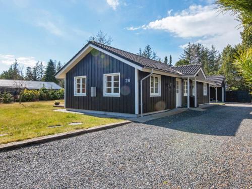 8 person holiday home in Løgstør-By Traum