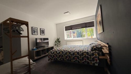 8 Riversdale King Size Room