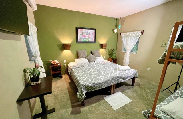 #8 Tren Maya - Deluxe Family Room