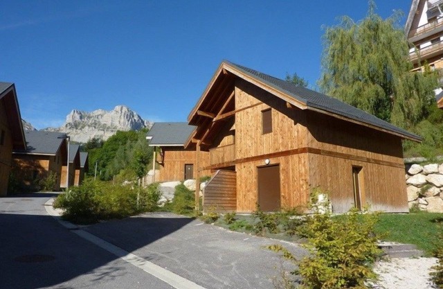 Appartement Rustique Près des Pistes | Village Enchanteur