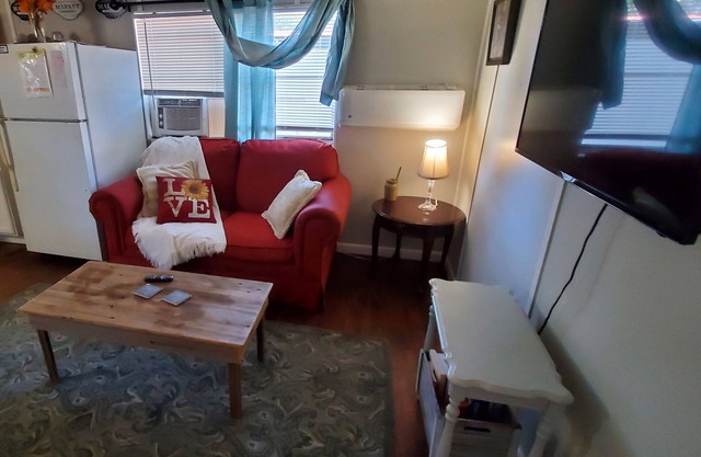 805C mobile home for work or short stays
