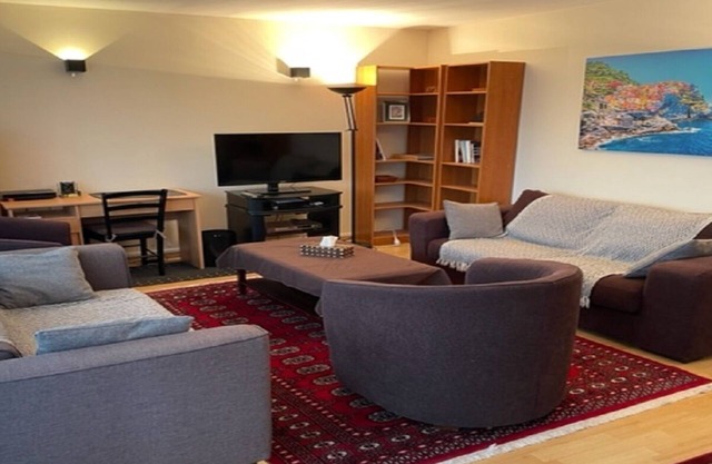 80m² 2BR auf der RUE SALVADOR-NANTERRE