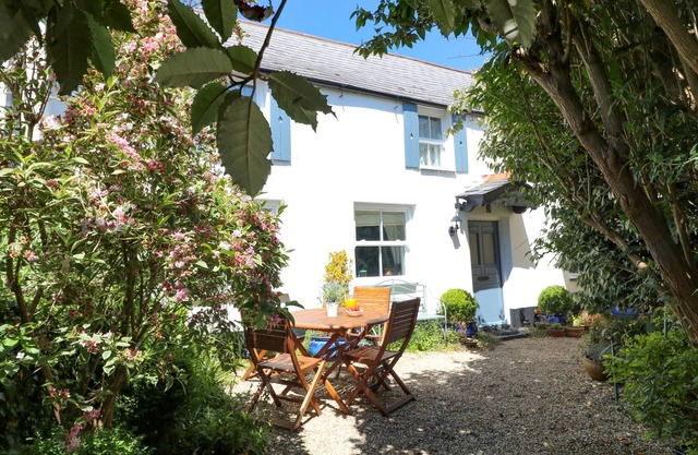 82 The Square, HARTLAND