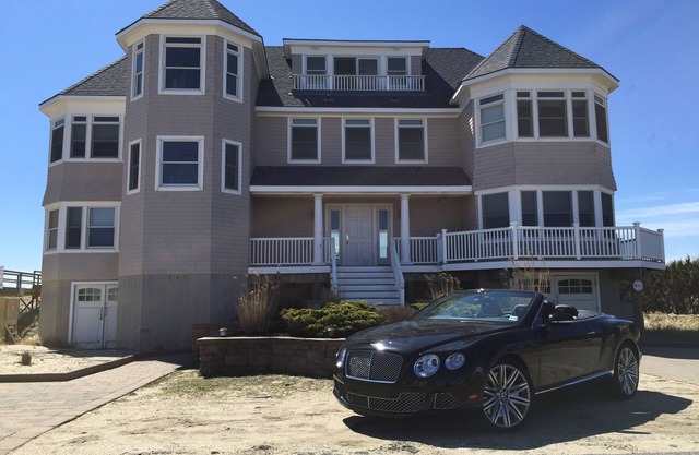 8BR Glamorous Oceanfront Home mit Pool + Jacuzzi. Last Minute Angebote verfügbar!