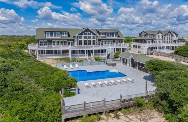 $10k off: Oceanfront Mega-Estate | 14BR - 3 Acres| Pool, Game Room, Wild Horses