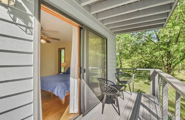 8th Haven - Pool! Golf! 7x Beds! Gas Grill+FirePit