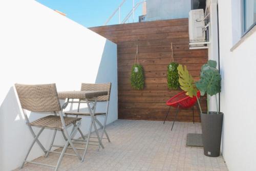 9 min Metro to Downtown -Remote working - Free Parking