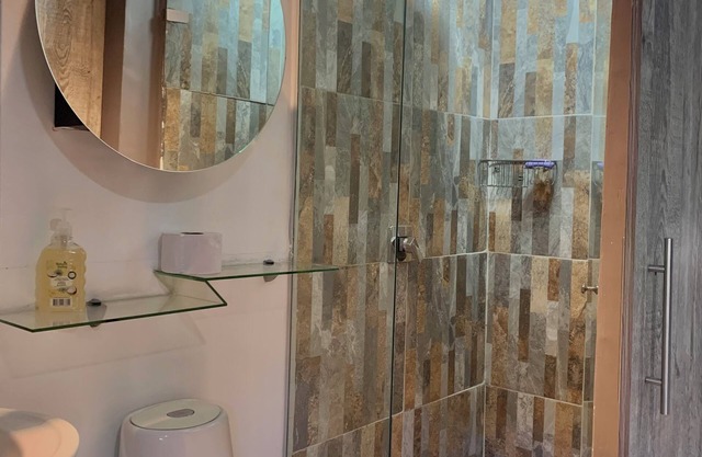 #9 Suite Icon @ Lleras Park 301