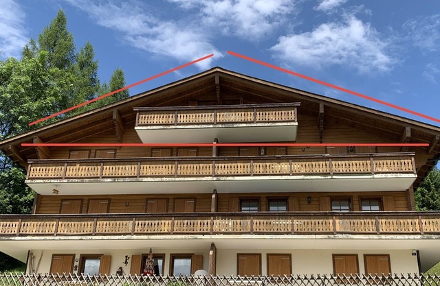 90m2 penthouse apartment with a games room, gym and sauna