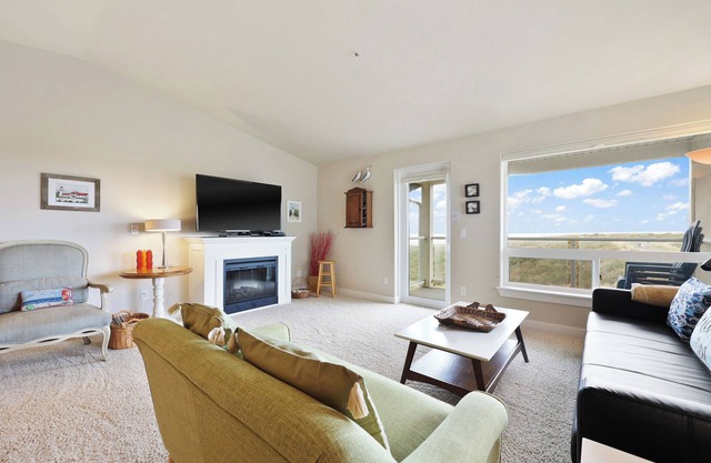 936 Family Beach Getaway! Oceanview+BunkBeds+Spacious=Fun
