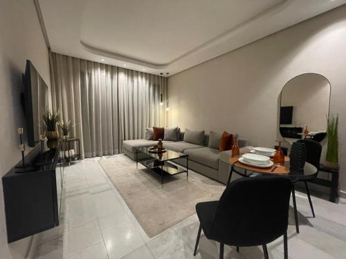 A 1 pas de Zara Magnifique Studio Premium