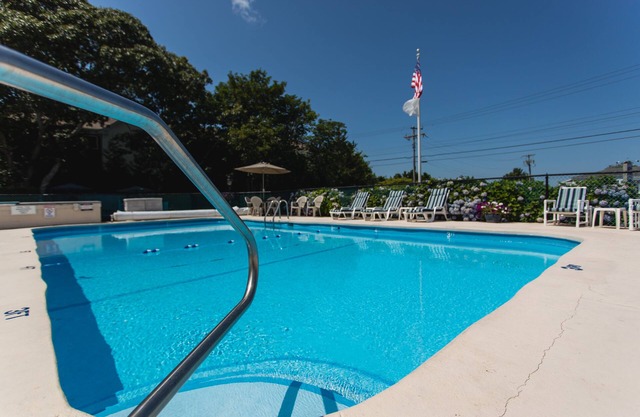 A Beach Breeze Inn