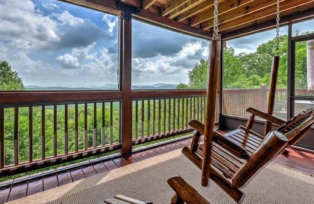 A Bear's Dream - Loaded Game Room | Hot Tub | Mountain Views