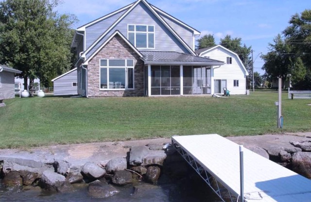 Ein schönes 3 Bdrm 3 Bth Haus auf See Poygan in Tustin, WI