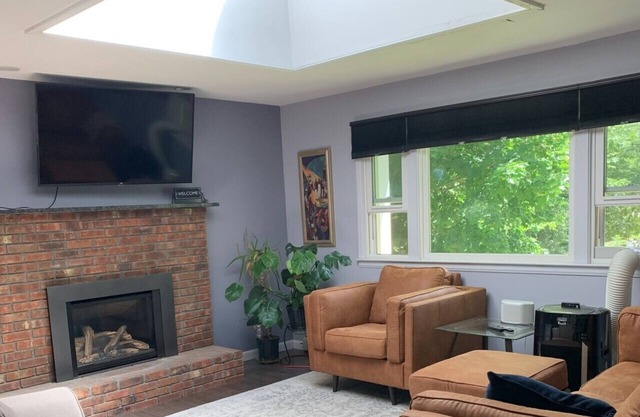 A beautiful 4 BDR home, newly renovated and close to everything!