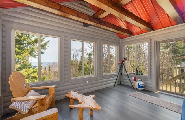 A beautiful getaway on the remote bluffs of Lake Superior