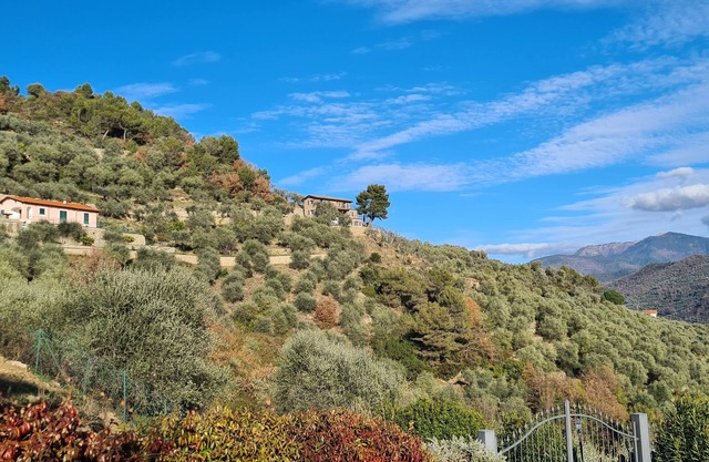 A beautiful house, a private pool and a view to dream of