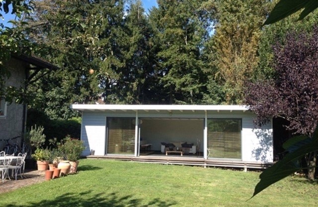 EIN SCHÖNES UNABHÄNGIGES LOFT (50m2) in einem Garten (2 Personen)