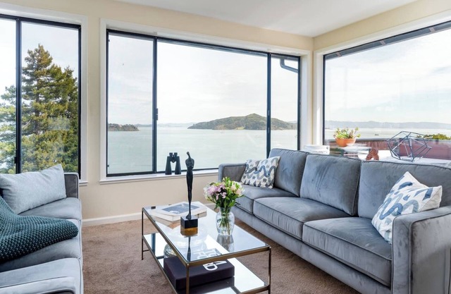 Nest SF - A Bird's Eye View, A Blink from the City, A Break in Marin