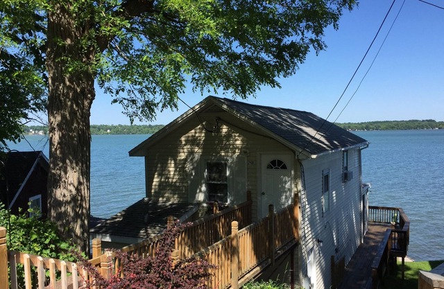 A Cayuga Lake Ausflüge, Perfekt für ein romantisches Paar oder groß für den Familien