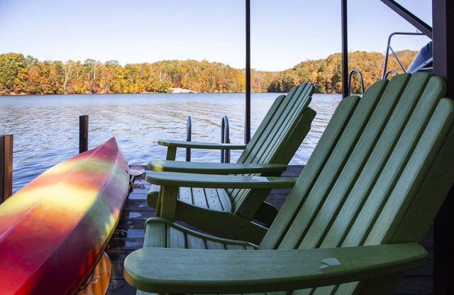 Your perfect Lake Keowee getaway!