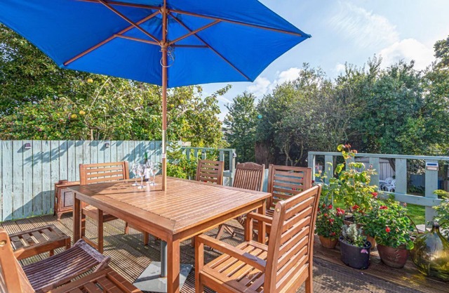 A coastal property that sleeps 8 guests in 4 bedrooms