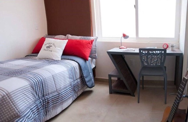 A comfortable, safe and pleasant place / Unit 5