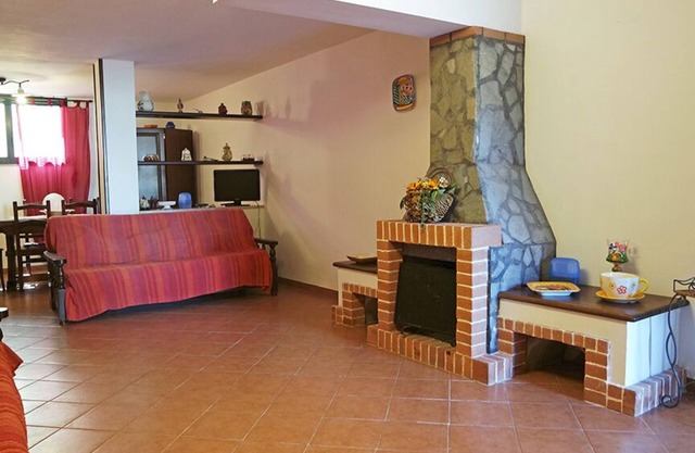 VILLA FÜR URLAUB NUR 70 METER VOM MEER