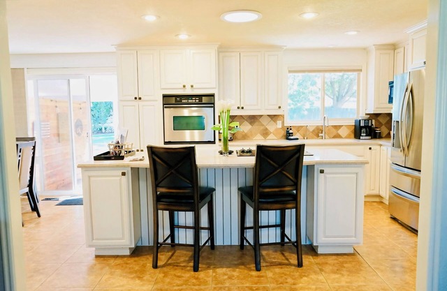 A Comfy Home in Boise close to EVERYTHING! Pet Friendly.