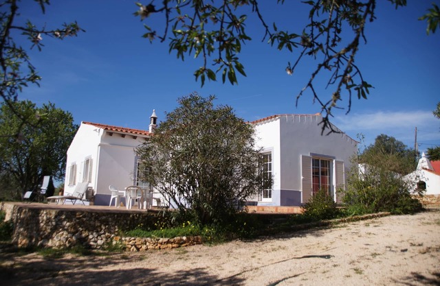 EIN FERIENHAUS AUF DEM LAND
