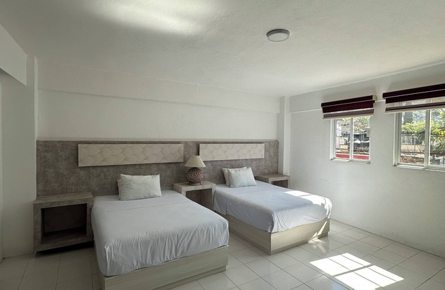 A cozy and quiet stay on the outskirts of the city