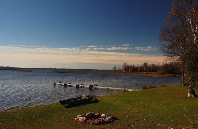 Gemütliches Cottage am Brevort Lake - ein Ort, wo Sie sein wollen!