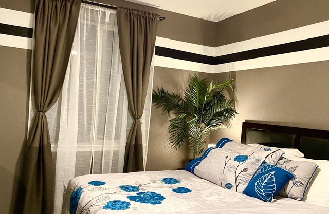 A cozy second Generation home that is on a major express way to the SMF airport.