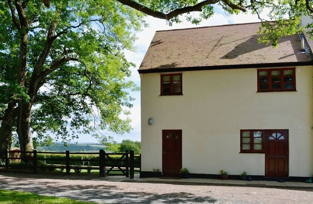 Stunning 2-Bed Cottage