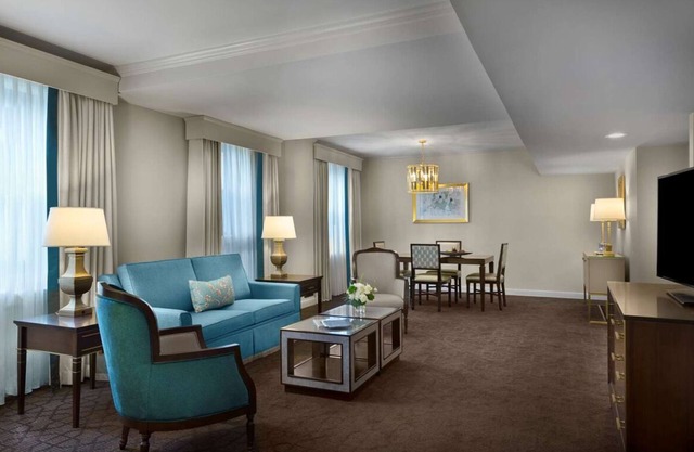A Few Minutes Walk From World Chess Hall of Fame! W/ Pool, Parking & Cinema!