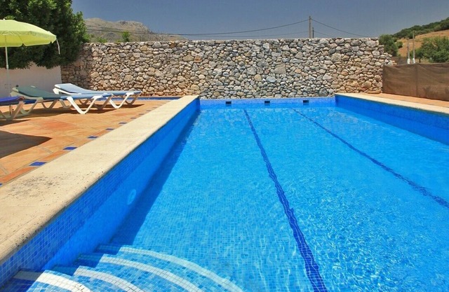A finca for family and friends with private pool and close to Ronda!