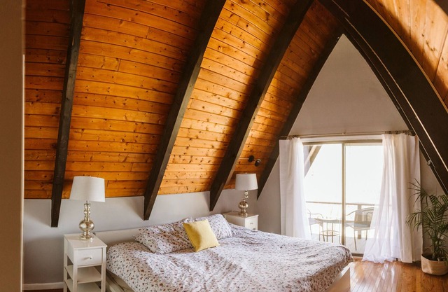 ♥A-Frame By The Sea | Firepit | Hammocks♥