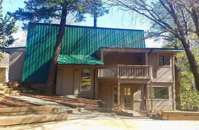 A-Frame Julian House of Games Located 5 Minutes to Downtown Julian