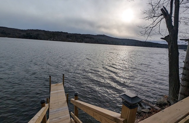 “A-frame of mind”- cozy cottage get-away on Cossayuna Lake