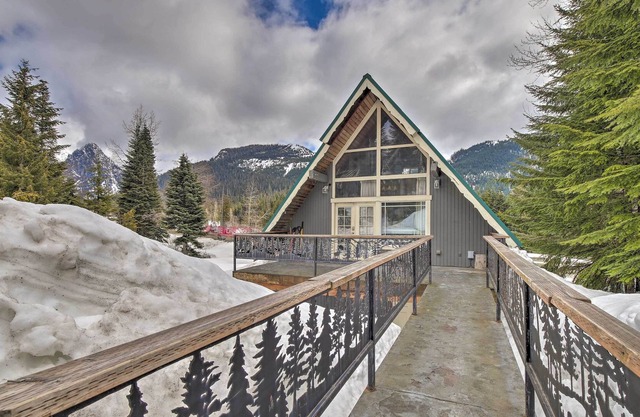 NEW! A-Frame w/ Views: Walk to Snoqualmie Lifts!