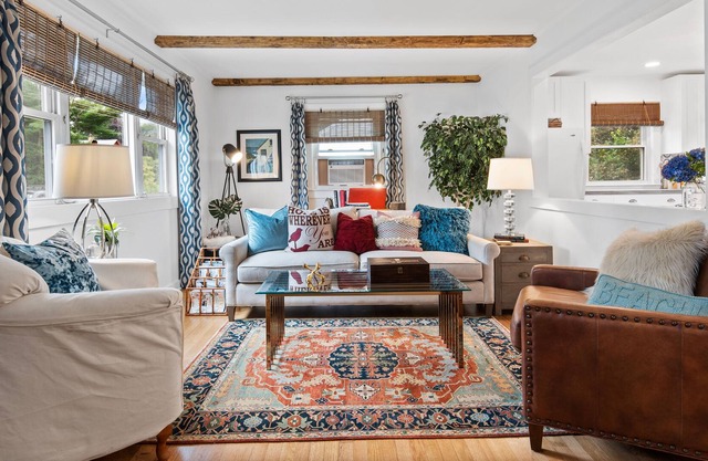 A GETAWAY TO REMEMBER AT THE JEWEL BOX @ NORTH COVE