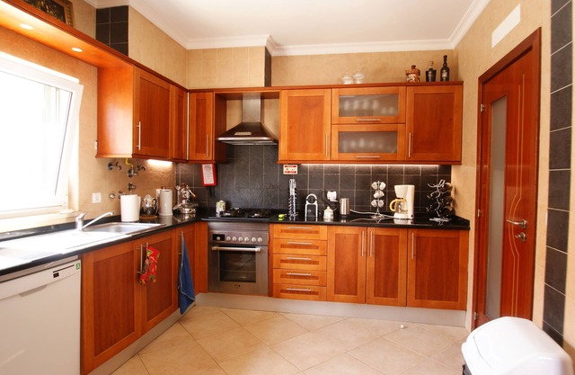A great private villa with swimmingpool, near the beach of Altura.