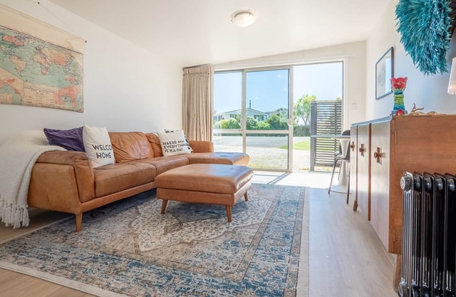A light and sunny cabin just a few short steps from the beach