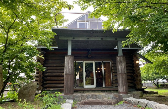A log house that can be reserved for one building / Sakaide Kagawa