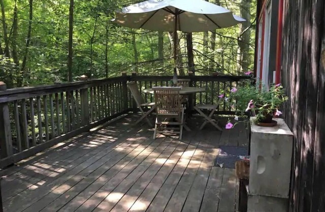 A Lot Like Paradise. Quiet. Peaceful. Cozy. Spacious.