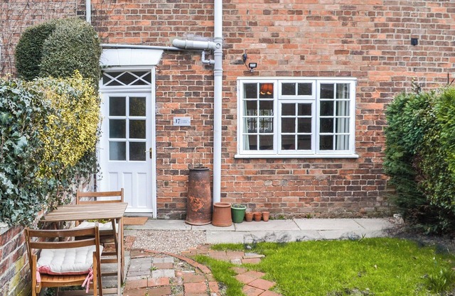 A lovely cottage with a view of the magnificent St James Church Spire.