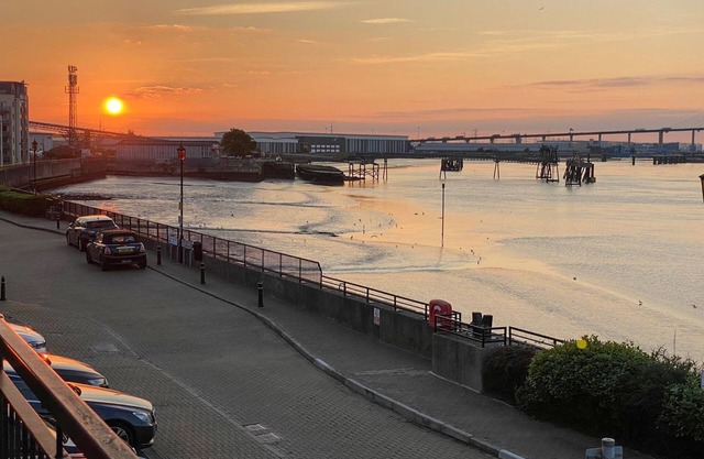 3 bedroom accommodation in Greenhithe, near Maidstone