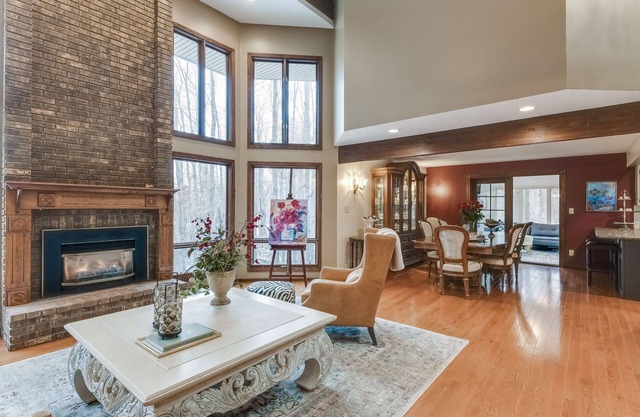 A Luxurious Nature Escape with Room for the Whole Family