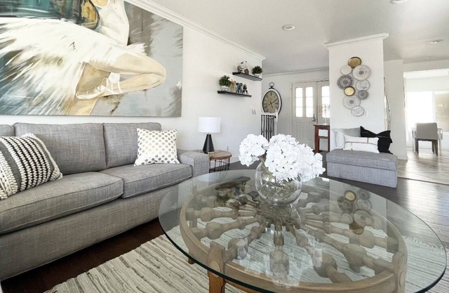 ‏A luxury spacious 1 bedroom apt 10 min to beach