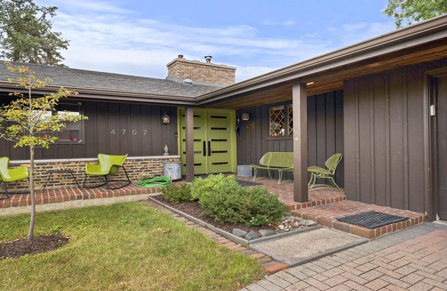 A Mid-Century Modern Lovers Dream. Don't miss out on the Long House!!!